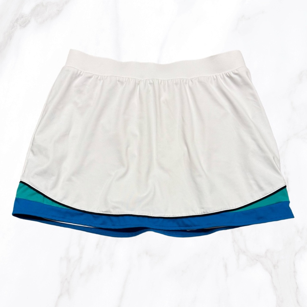 Tail Women’s White‎ Tennis/Golf Skort w/ Blue & Green Detail, Size M